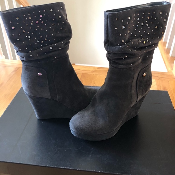 Like new grey suede slouchy sparklyplatform boots